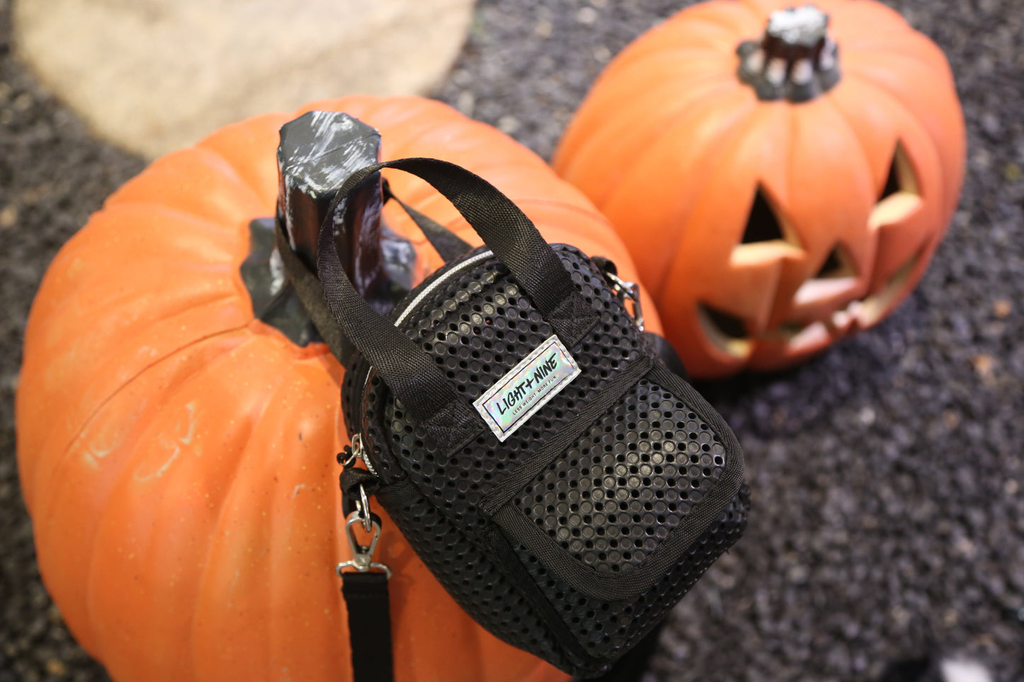 Light+Nine Mini Sling Bag Black